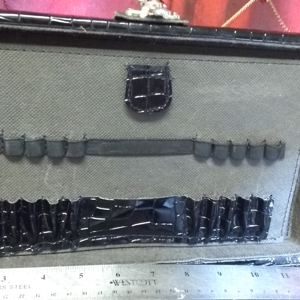 Makeup Storage Case - Picture 9 of 16